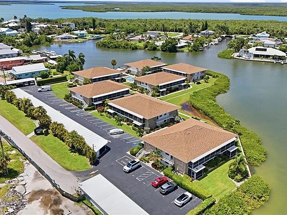 4th image of 330 Kon Tiki DR #B1