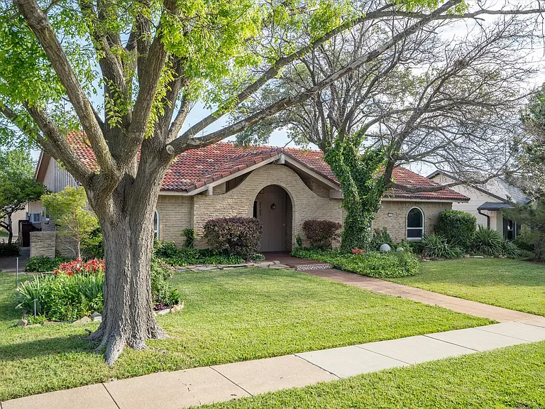 2121 Sunrise Trl — Photo 3