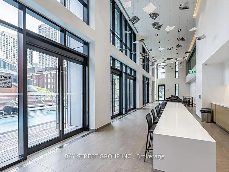 1 Yorkville Ave #4008 — Photo 17