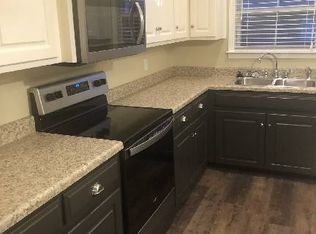 105 Designer Cir, Dothan, AL 36303