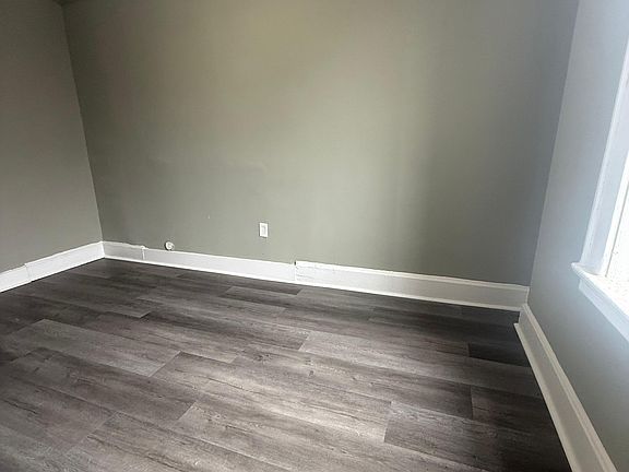 2nd image of 1000 S Orange Ave #205