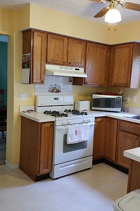 4th image of 1113 Empire Dr