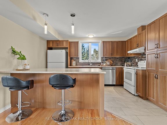 5th image of 2431 Dunning Rd