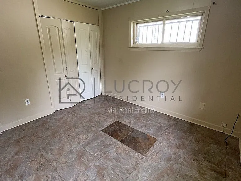 6521 Lyndon B Johnson Dr — Photo 8