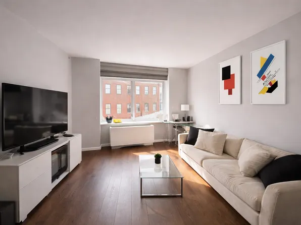 306 Gold Street image 1 of 10