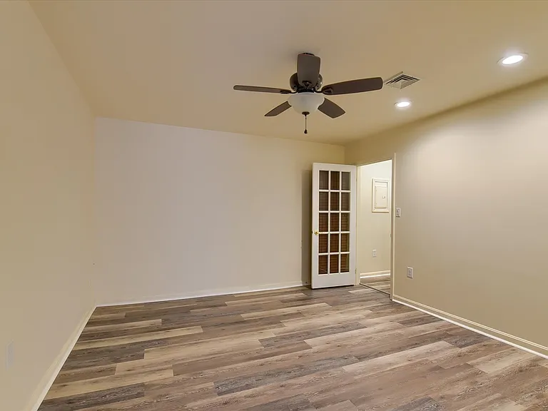 2 Stone Spring Ln #6 — Photo 10