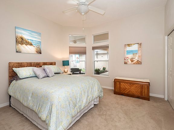 Beach guest room