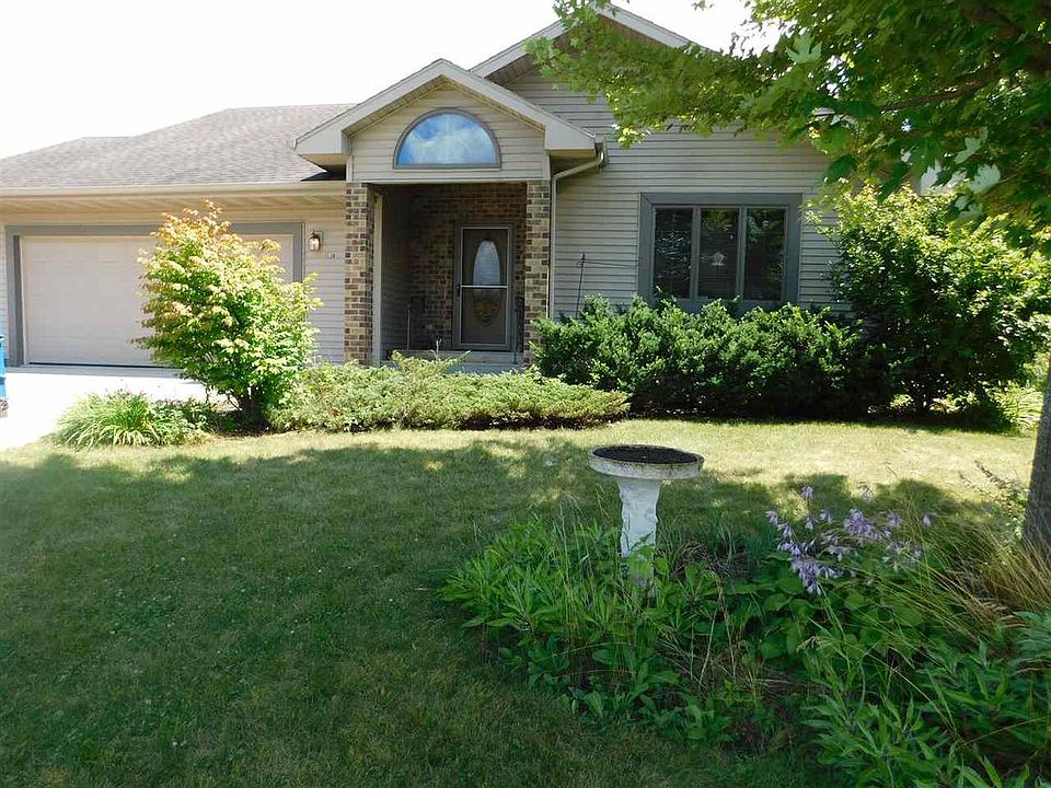 1st image of 107 Sanctuary Ct