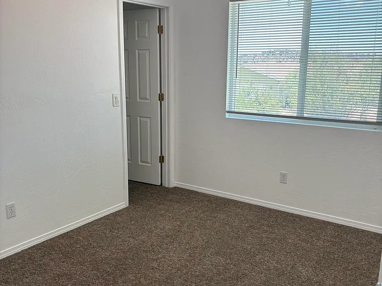 4690 E Monument Way — Photo 8