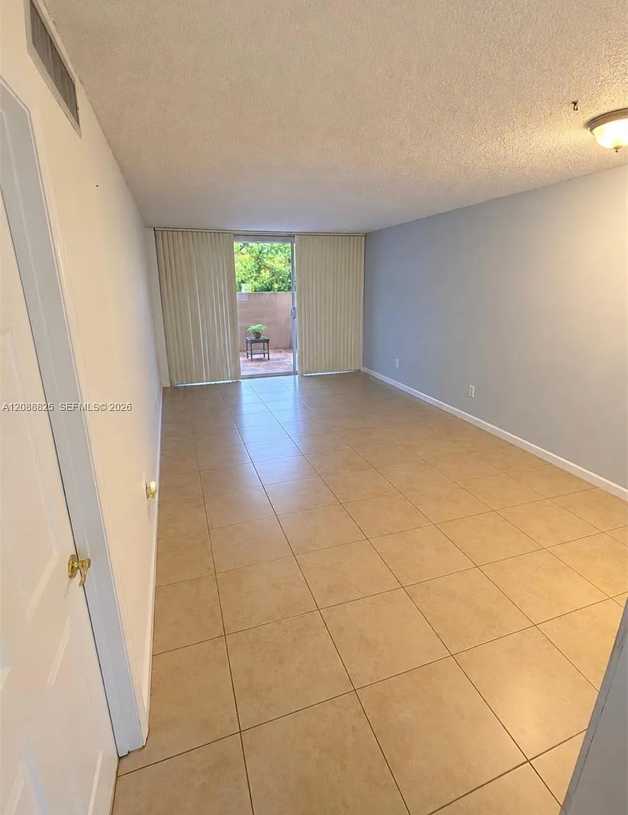 10625 SW 112th Ave — Photo 1