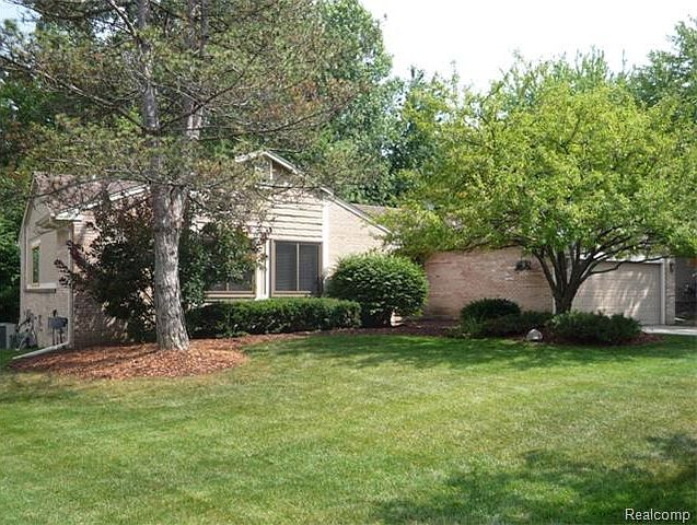 1st image of 30464 Sunderland Dr