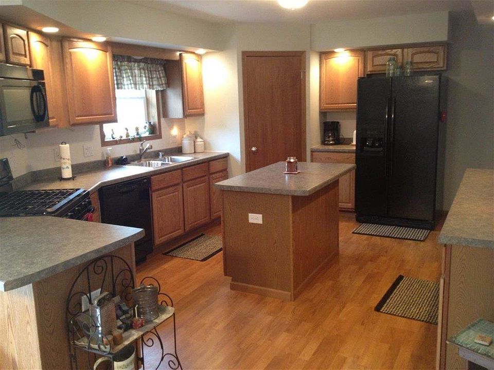 1st image of 207 S Ely St