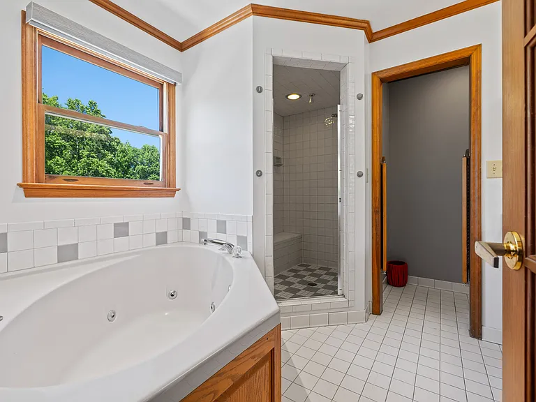 3010 Eaker Dr — Photo 19