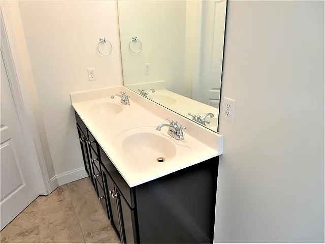 5592 Lair Ln — Photo 8