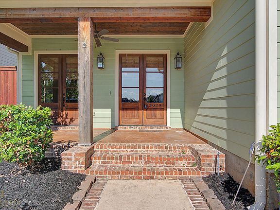 3rd image of 3039 Maple Grove Ave