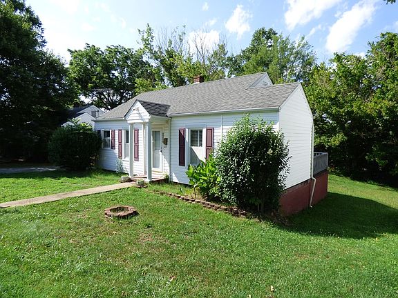 3rd image of 2208 Willow St