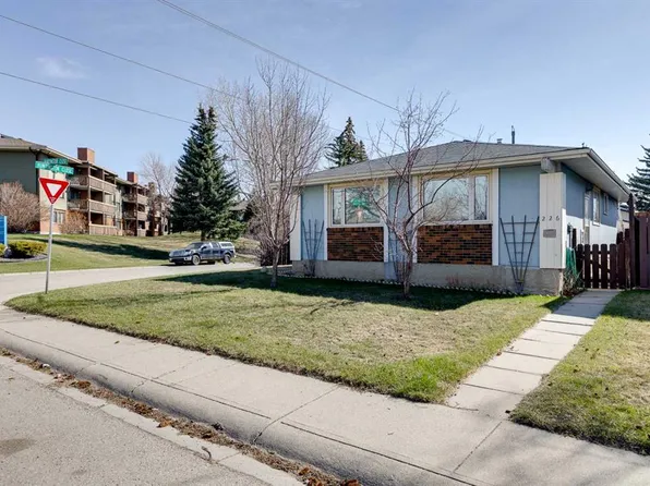 226 S Huntington Close NE, Calgary, AB T2K 5B2