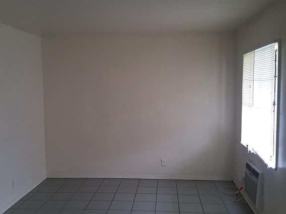 3rd image of 1041 N Gary Pl APT 10