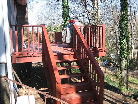 4th image of 9607 Central Dr