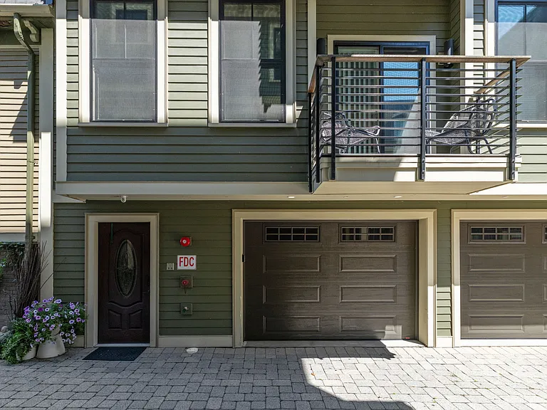 10 Spring Garden St #3 — Photo 35