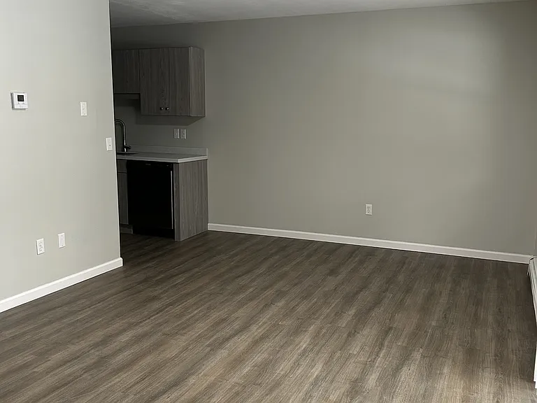 427 N Lake St #6 — Photo 6