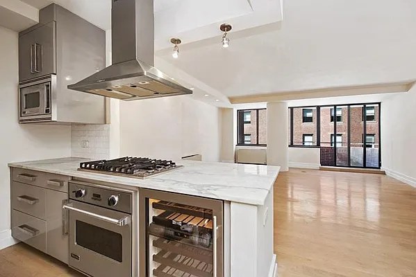 Sold by Keller Williams NYC | media 9