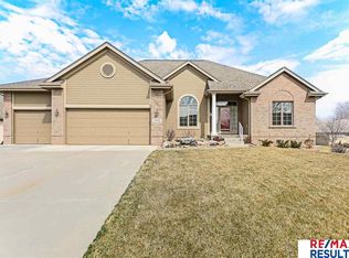 9302 Park View Blvd, La Vista, NE 68128