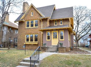 2636 N Grant Blvd, Milwaukee, WI 53210
