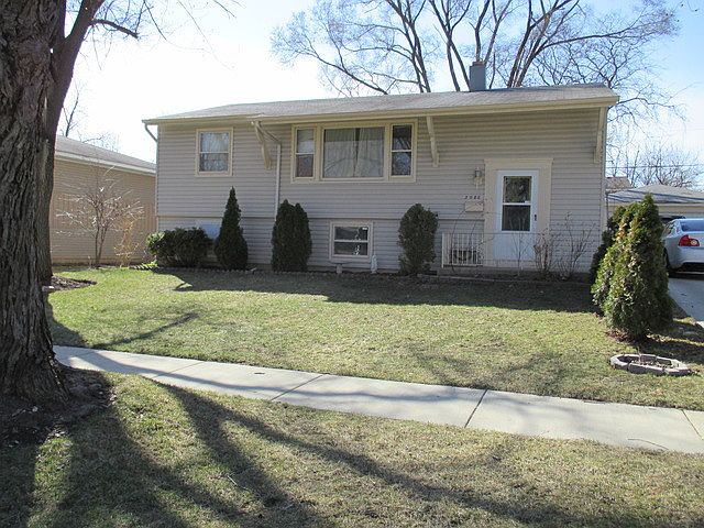 1st image of 3086 Wakefield Dr