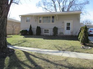 3086 Wakefield Dr, Carpentersville, IL 60110