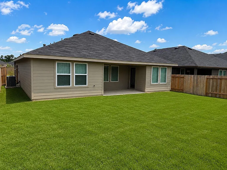 23512 Skyward Ln — Photo 16