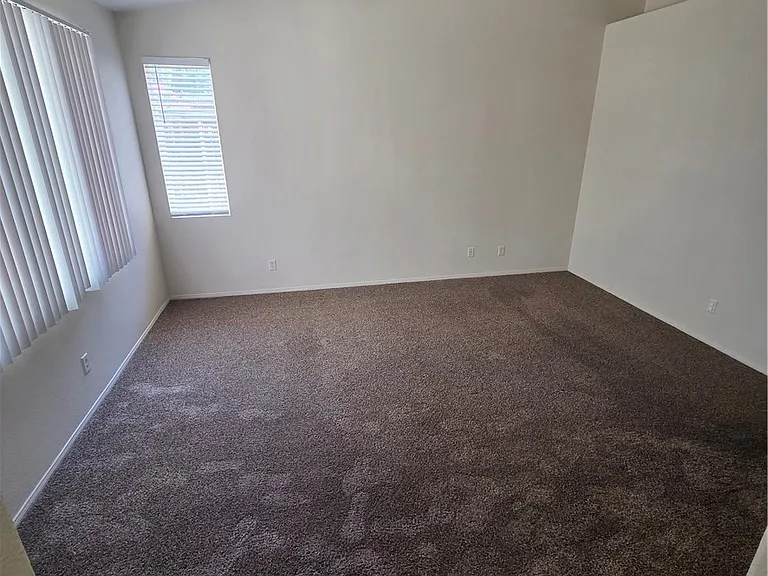 41089 Robards Way — Photo 11