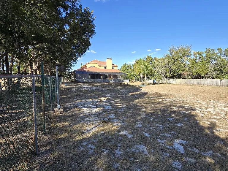 502 W Lester Rd — Photo 34