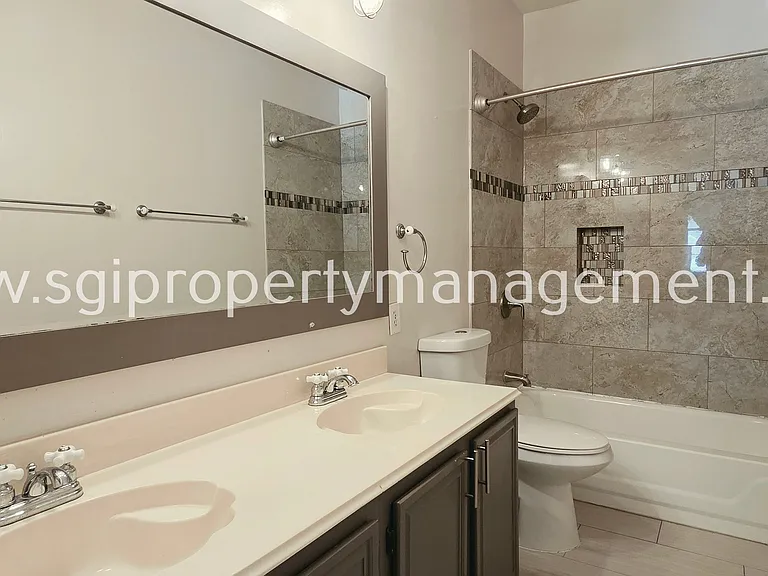 1513 Lodengreen Ct — Photo 16