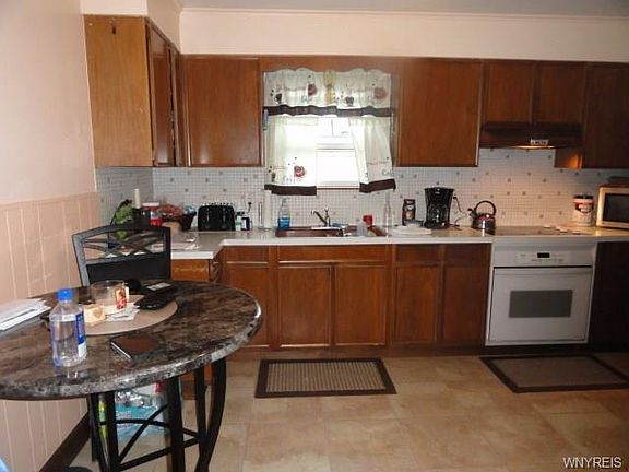 4th image of 423 38th St