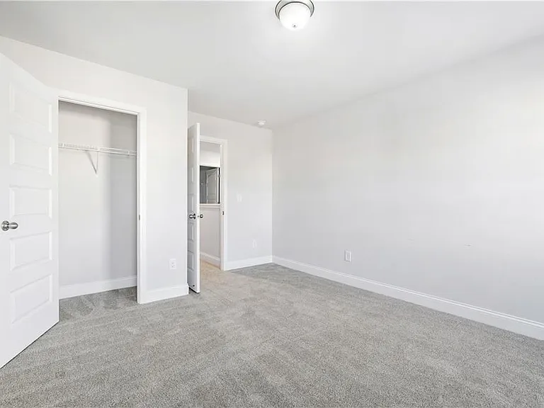 3831 Brookburn Park — Photo 27