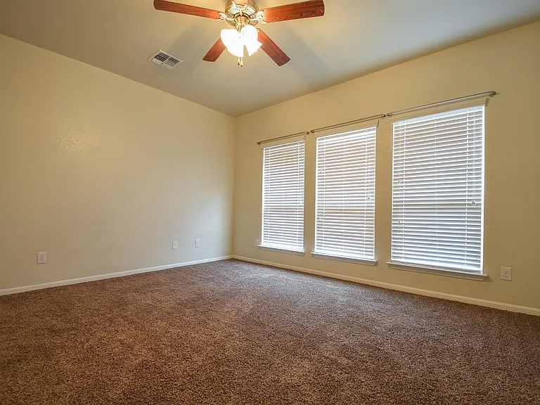 7712 Kendall Hill Dr — Photo 22