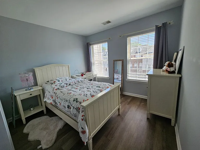 1201 Cambria Ter NE — Photo 20