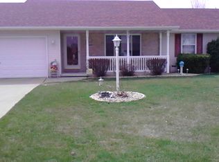 W5849 Sweet Pea Dr, APPLETON, WI 54915