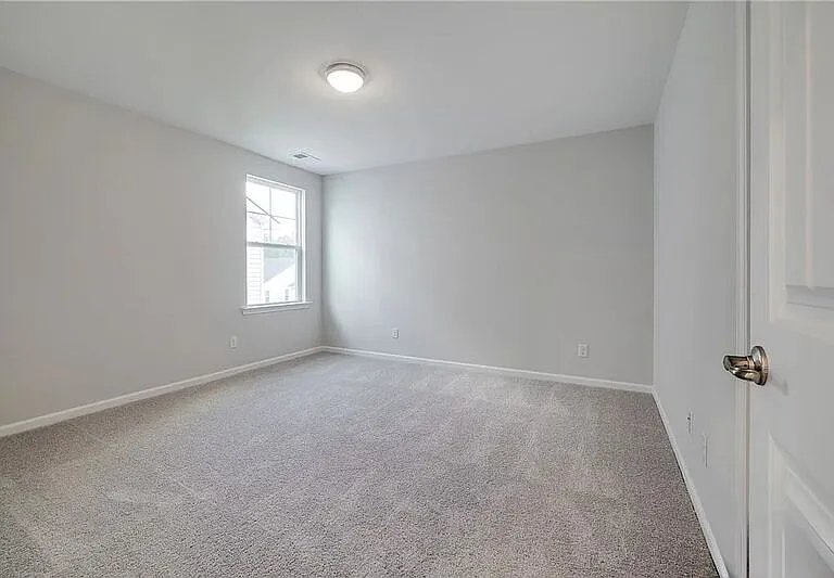 113 Fenway St — Photo 28