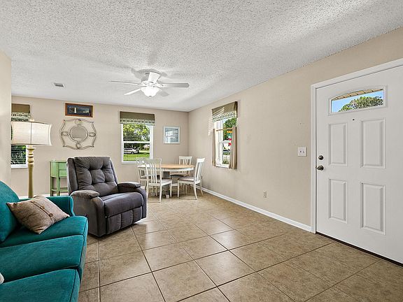 5th image of 198 Cecilia Ct