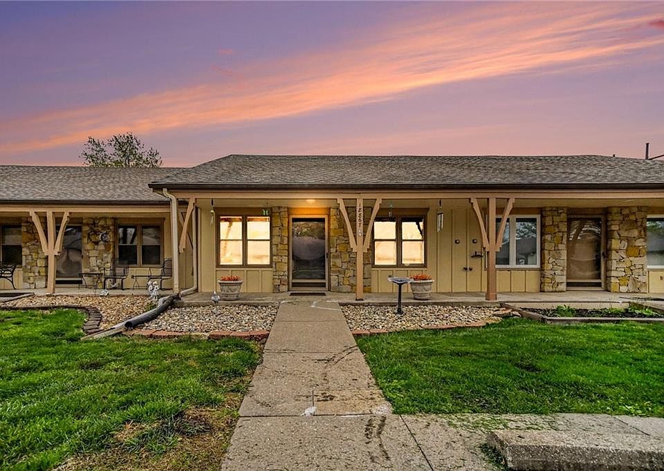 1st image of 18867 Sunrise Dr
