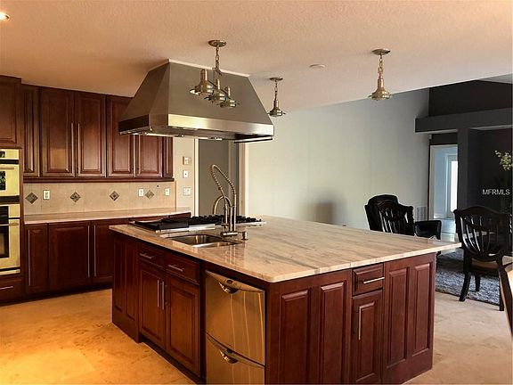 4th image of 4908 E Longboat Blvd
