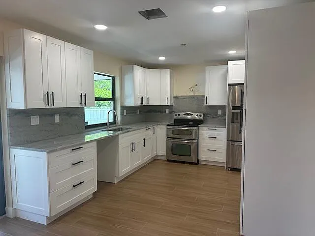 14040 Paddock Dr — Photo 8
