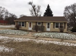 524 Hemenway Pl, South Beloit, IL