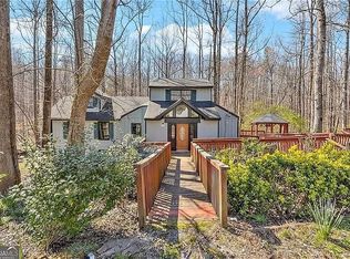 127 Mountainside Dr E, Dawsonville, GA 30534
