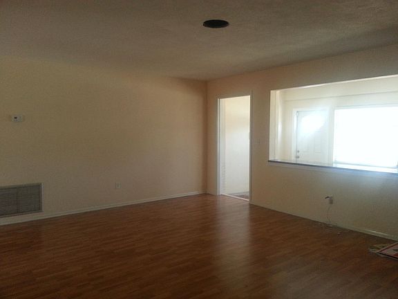 3rd image of 3520 NE Linda Dr