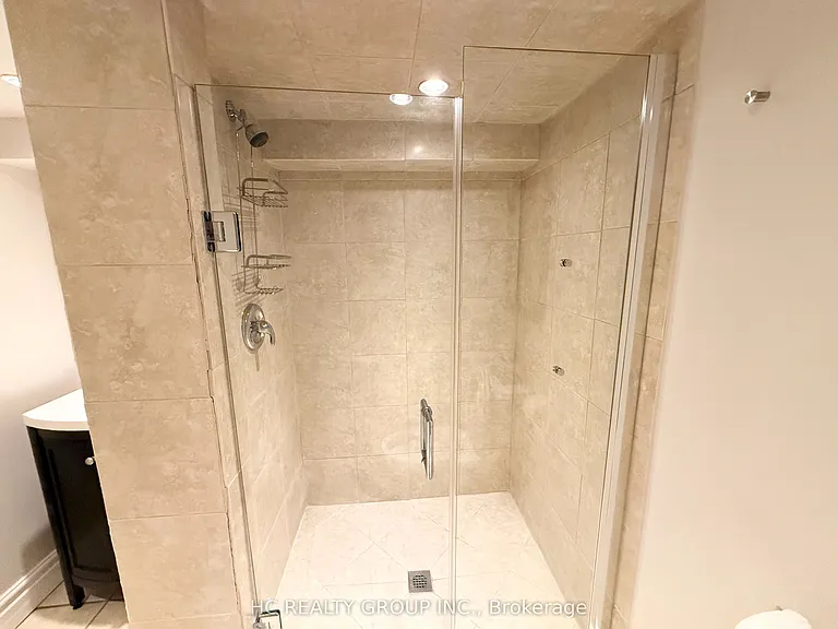 398 Maple Ave — Photo 30