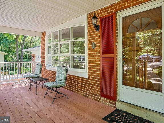 3rd image of 8802 Menard Ct