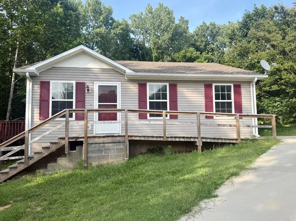 74 English Dr, Cadiz, KY 42211